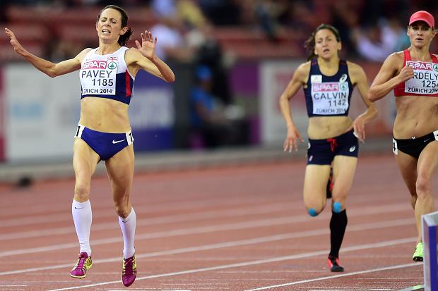 Jo Pavey wins the 10,000m European crown in Zurich