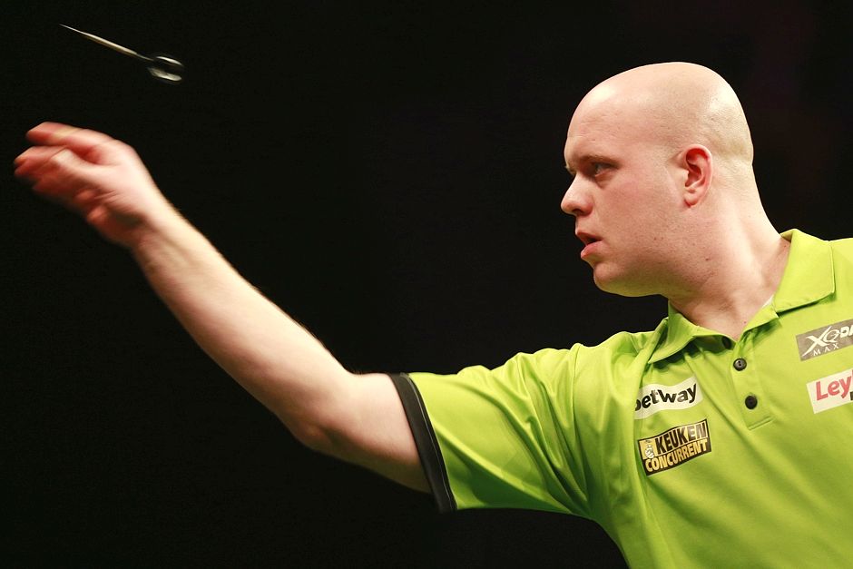 Van Gerwen sent crude texts