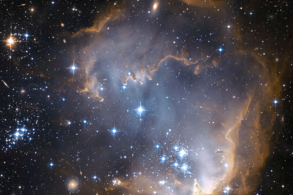  The Small Magellanic Cloud, which is a source of 'fast radio bursts'