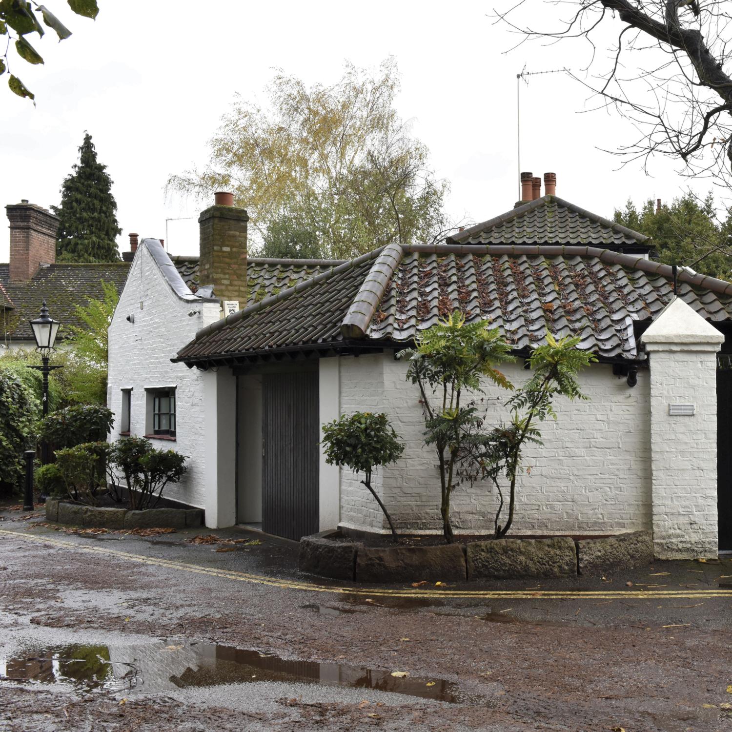 Love pad ... Rowan's cosy cottage