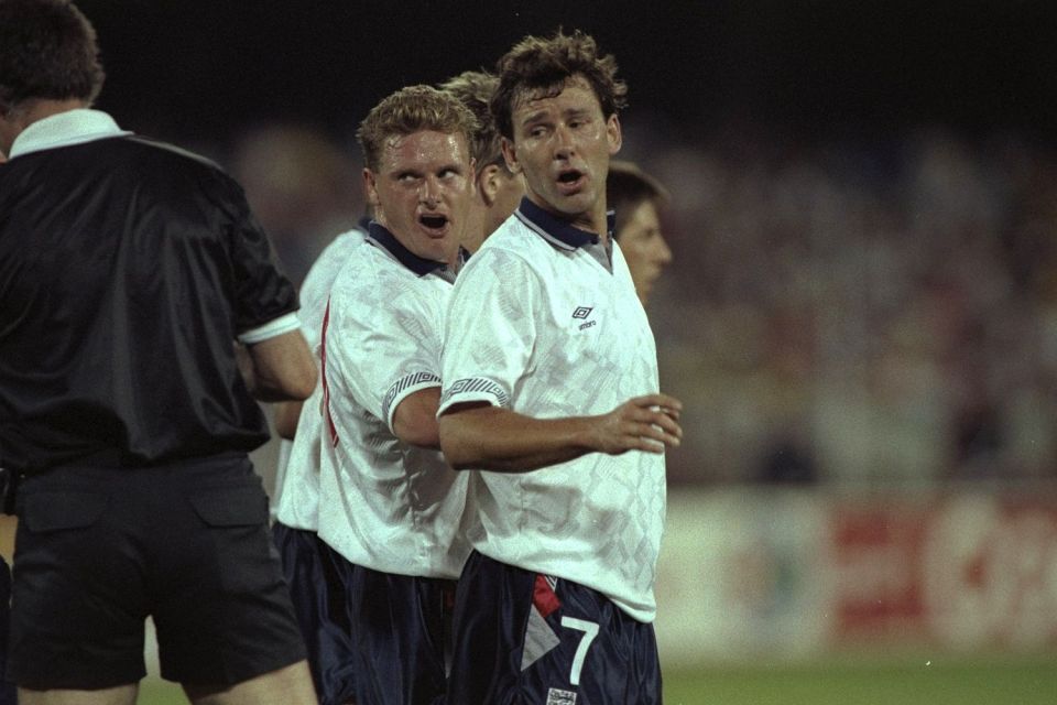  Bryan Robson broke a toe trying to wake up Paul Gascoigne