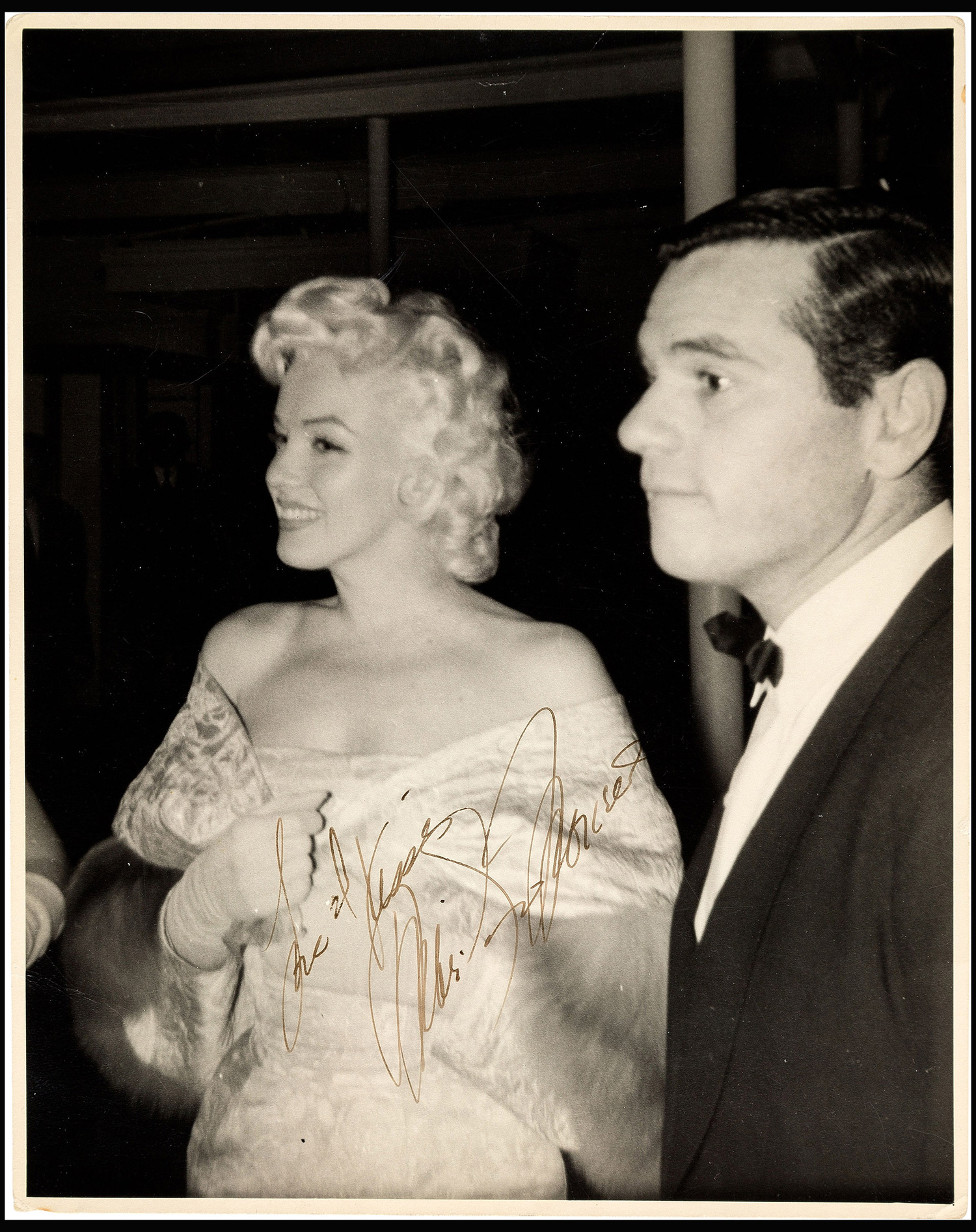 Pic: HeritageAuctions/BNPS Signed photo of Marilyn Monroe, from 1955, standing next to her business partner Milton Greene. A trove of rare and never-seen-before snapshots of Hollywood legend Marilyn Monroe have emerged for sale from the collection of a superfan who spent years following the star. The collection of 183 pictures of the pin up were all taken around New York in the mid-1950s by superfan James Collins, a teenager who was a member of the 'Monroe 6'. The youngsters were such avid fans Monroe ended up knowing them all by name and allowed them special access to her to take countless photos and signed numerous autographs. Collins is now auctioning the 183 photos in 18 lots through Heritage Auctions in Dallas, Texas.`