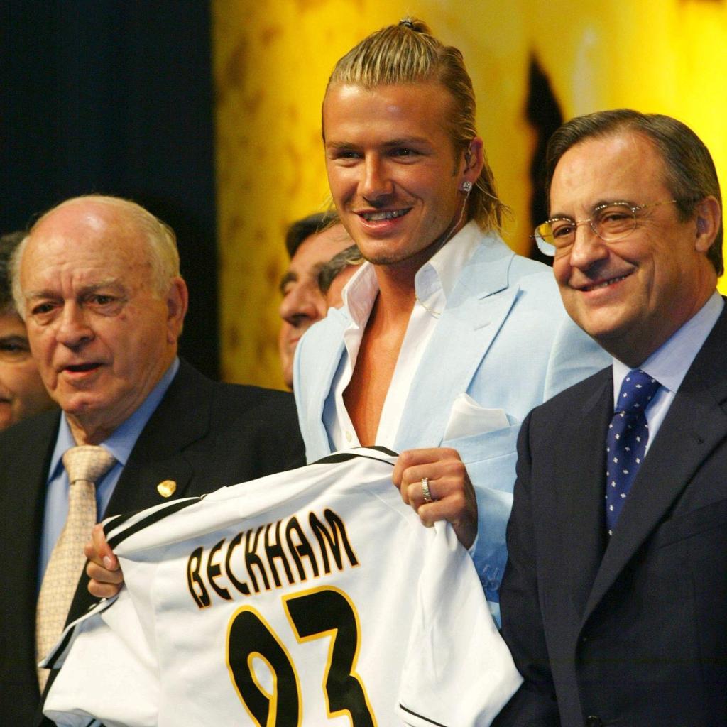  Alfredo Di Stefano and Florentino Perez welcome David Beckham to Real Madrid in 2003