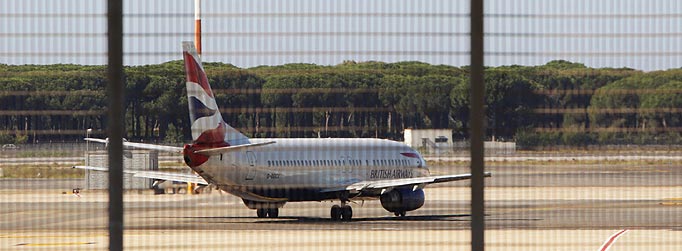 The plane carrying Amanda Knox and her family departs from Rome's 'Fiumicino - Leonardo da Vinci' airport for London on their journey back to Seattle on October 4, 2011 in Rome, Italy. American student Amanda Knox and her Italian ex-boyfriend Raffaele Sollecito have won their appeal against their conviction in 2009 of killing their British roommate Meredith Kercher in Perugia, Italy in 2007. The pair had served nearly four years in jail after initially being sentenced to 26 and 25 years respectively.