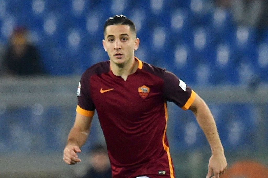  Greek stopper Kostas Manolas has emerged as a top target for Everton