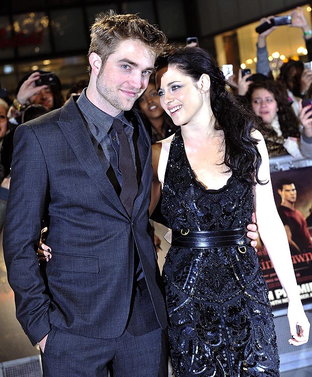  Robert Pattinson and Kristen Stewart