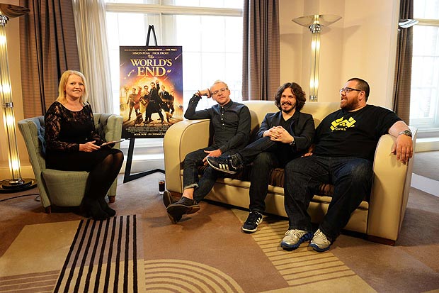 The cast of The Worlds End take part in a webchat Simon Pegg