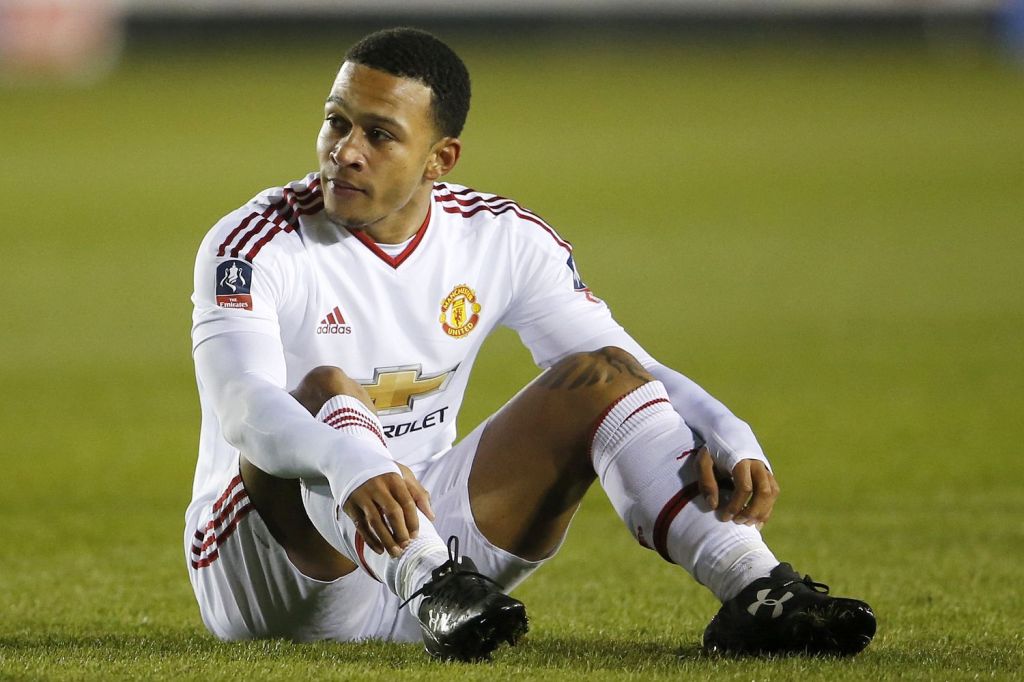 Memphis Depay is currently the worst forward in the Premier League based on shot conversion percentage