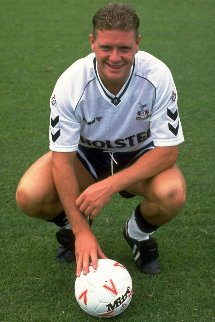  Paul Gascoigne opted to move to Tottenham ahead of Manchester United in 1988