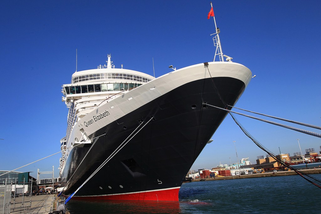  A fellow passenger on board the Queen Elizabeth told how there had been no safety warning before travellers began disembarking from tender