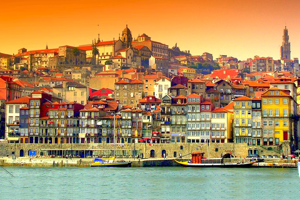 With its castle-like monastery and granite cathedral, Porto sure is a looker