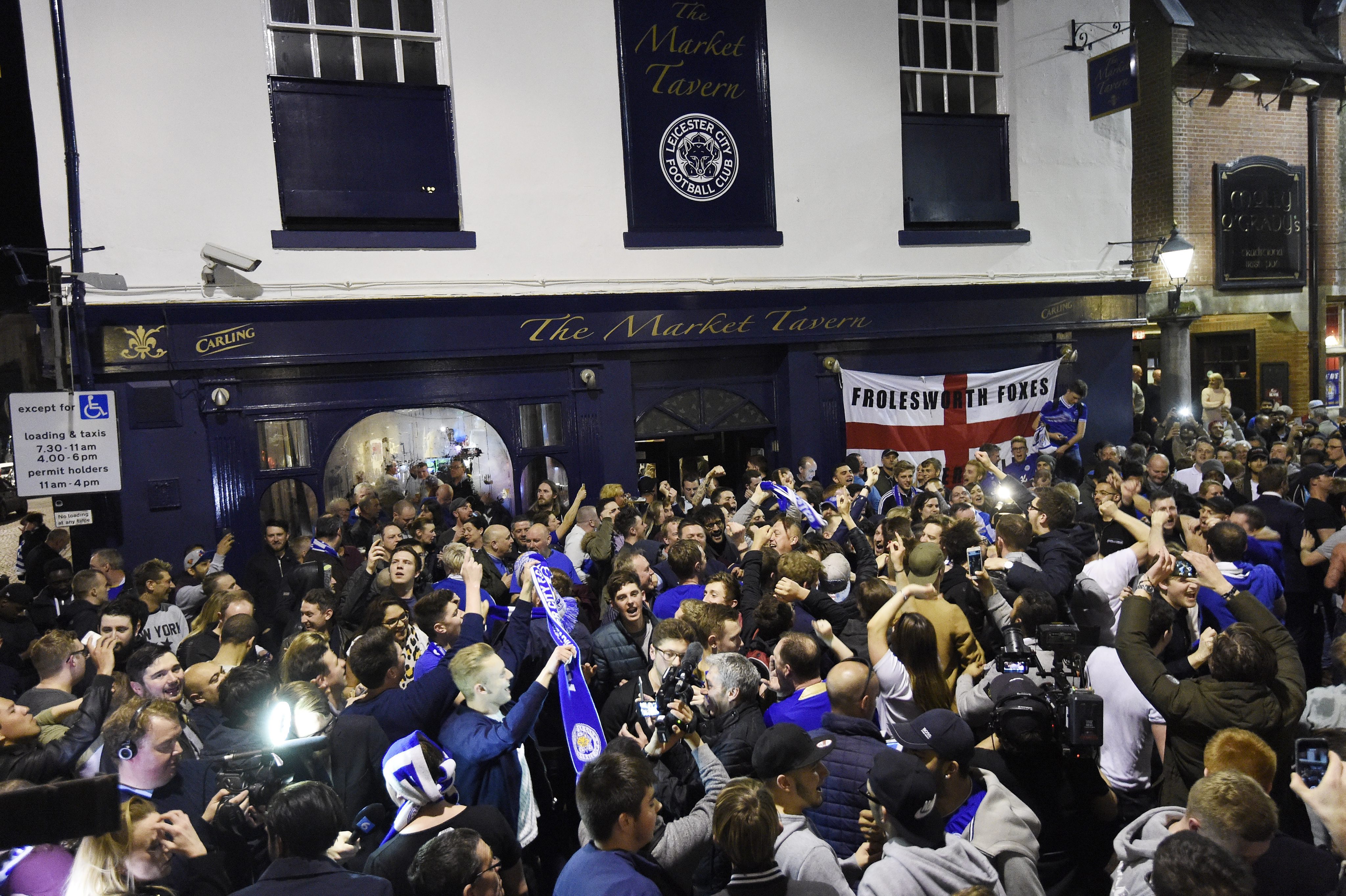 Leicester fans celebrate winning the Premier League title