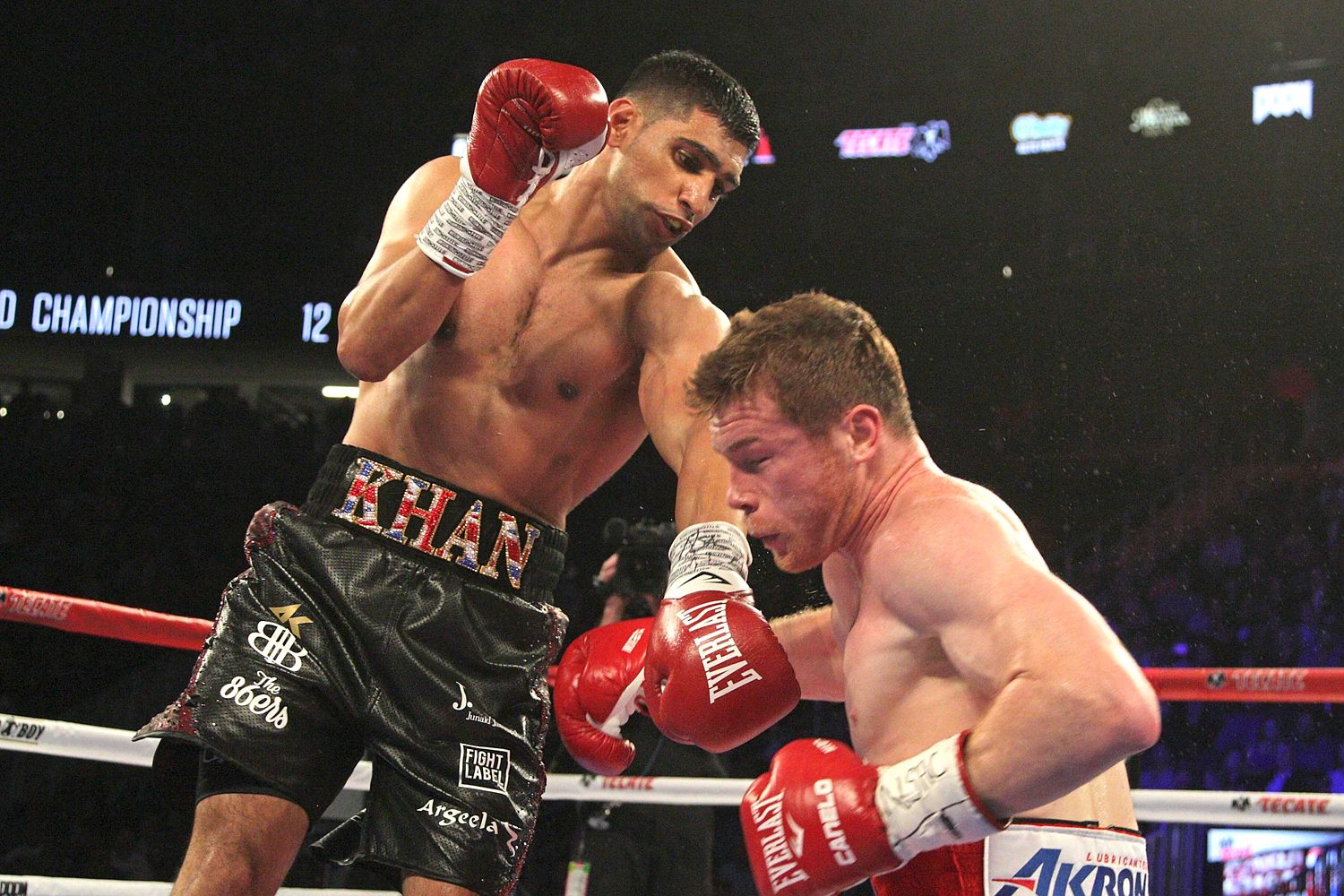 Khan landed a few blows of his own in the early stages of the match