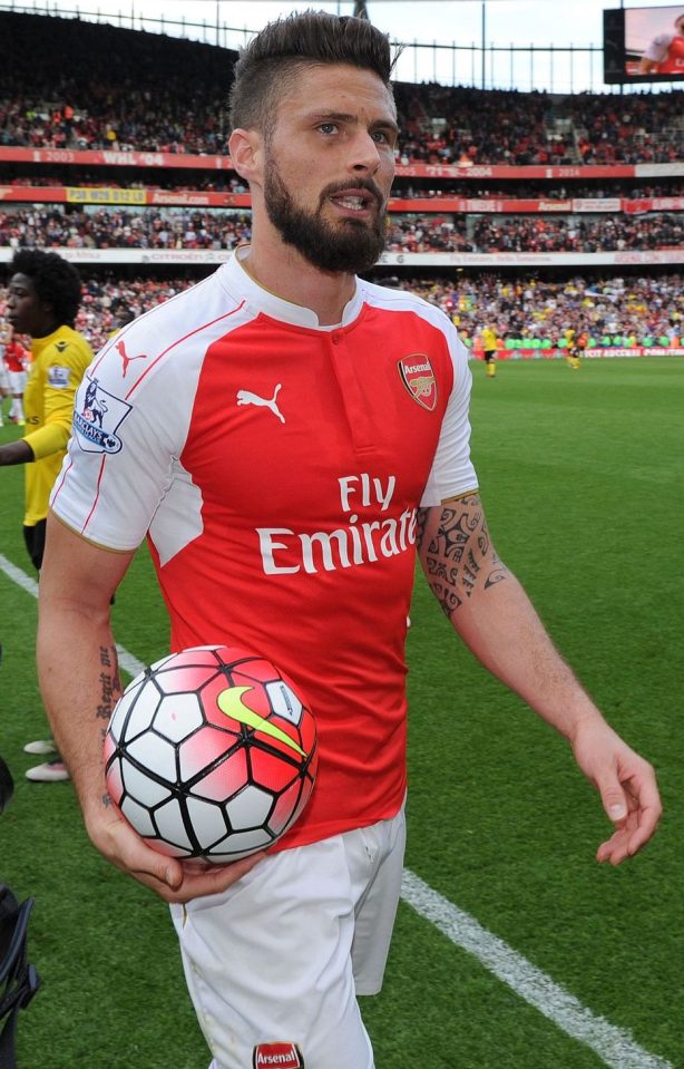  Giroud took the match ball home for a welcome hat-trick against Aston Villa