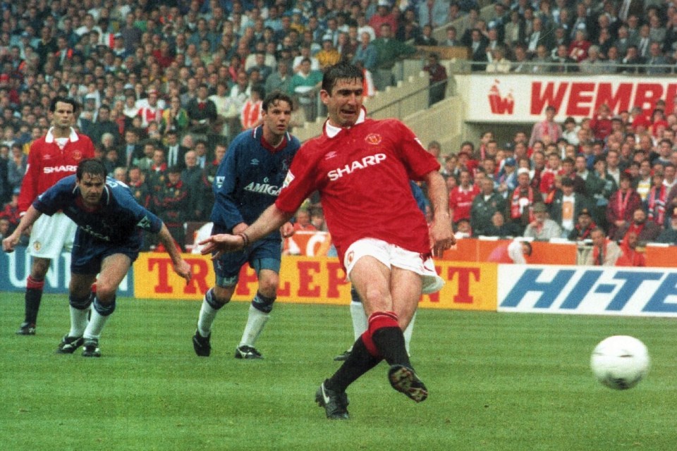 Eric Cantona scored two penalties as Manchester United beat Chelsea in the 1994 FA Cup final