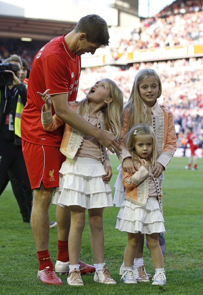  Steven and his daughters, who have reportedly found it hard to adjust to life in LA