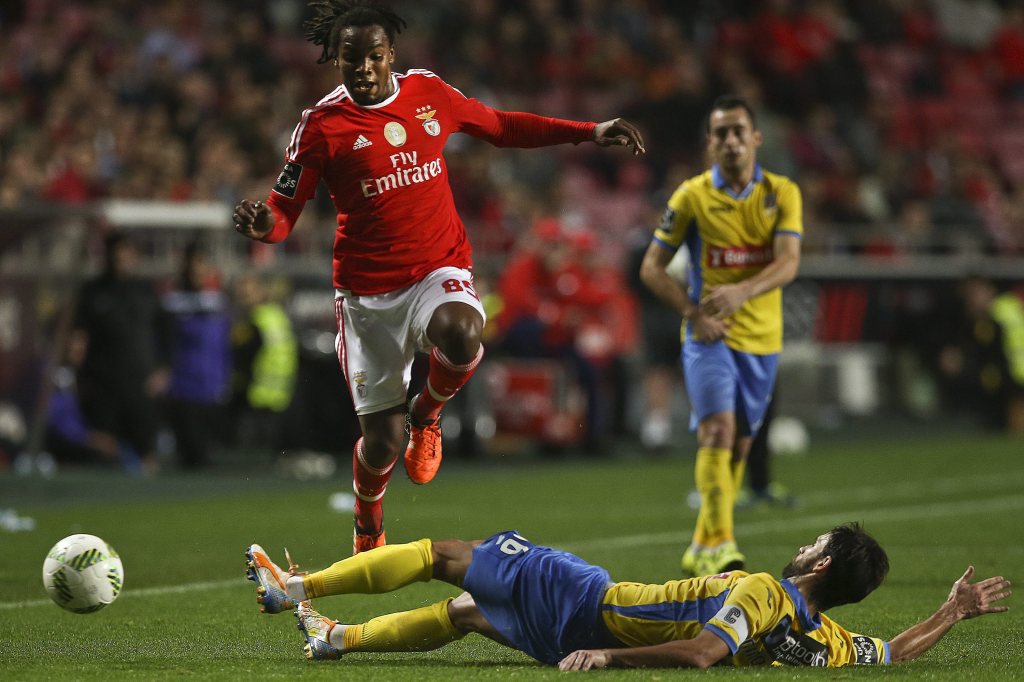 Sanches in action against Arouca's Nuno Coelho during their Portuguese League action at the Luz stadium in Lisbon