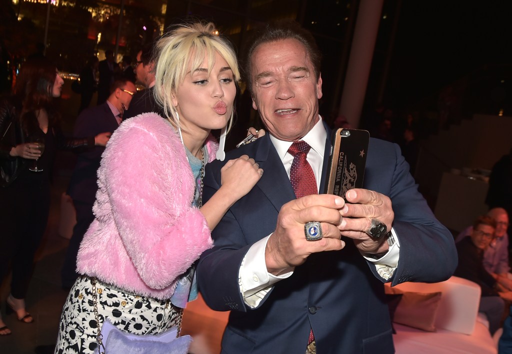  Miley is still on good terms with her former father-in-law