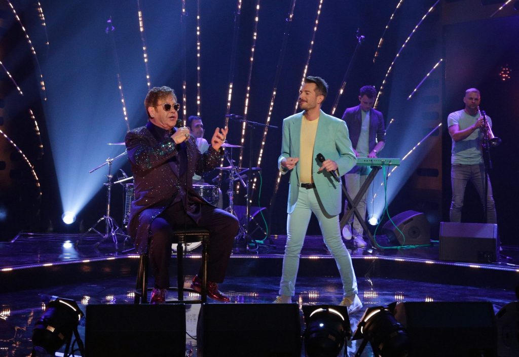 Elton and Rob ... old talent and new voices perform together