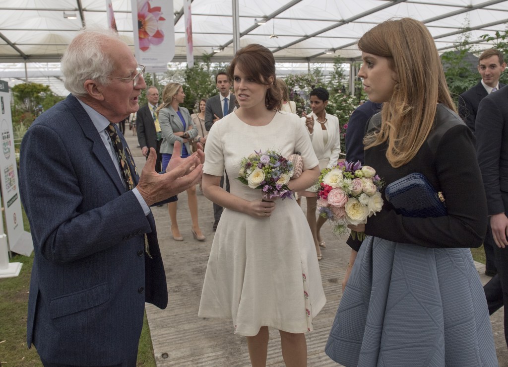  The Sun's gardening editor Peter Seabrook chats with Princesses Eugenie and Beatrice