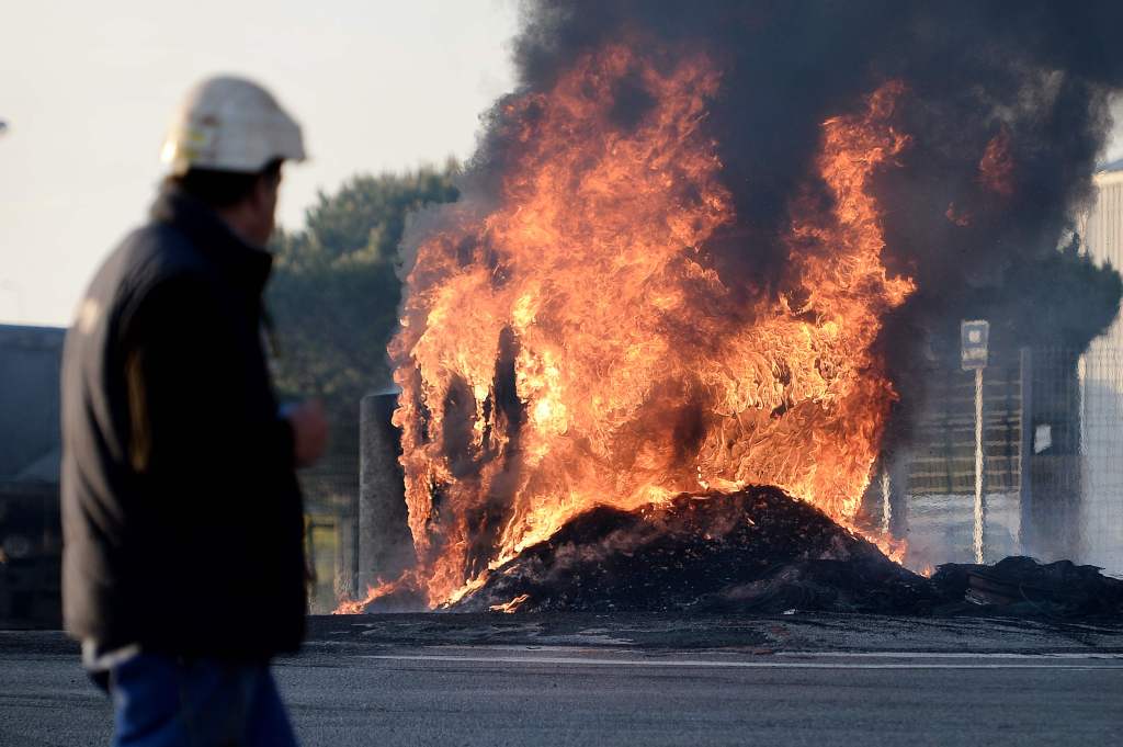  1,600 petrol stations across France have shut because of the crisis