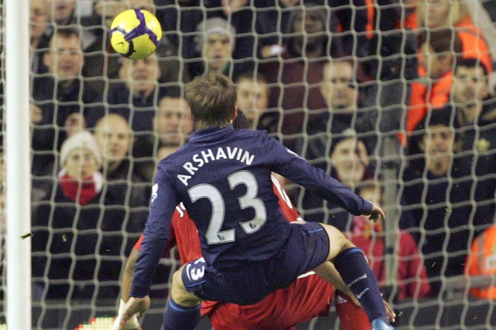  Andrey Arshavin rifles in one of his FOUR goals against Liverpool in mammoth draw