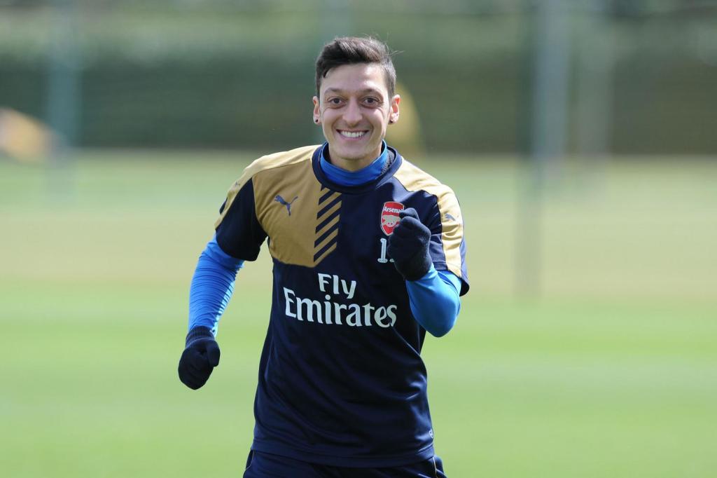  Mesut Ozil is currently the highest-paid player at the Emirates