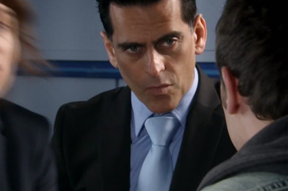 Extra pulls the Blue Steel as he interrogates David in Coronation Street