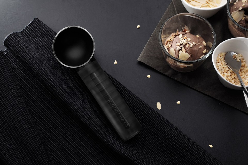 ScoopTHAT uses the same heat technology as the butter knife