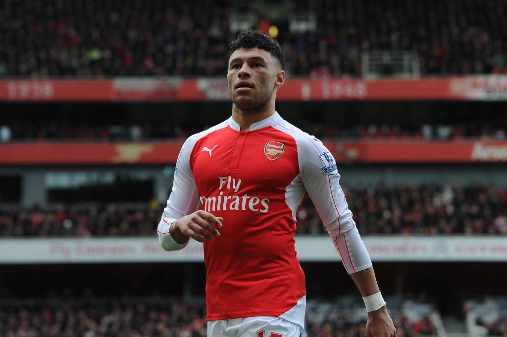  West Ham have also been linked with a move for Arsenal's Oxlade-Chamberlain