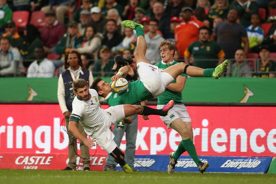 Willie Le Roux was lucky not to see red for a poor challenge in the air