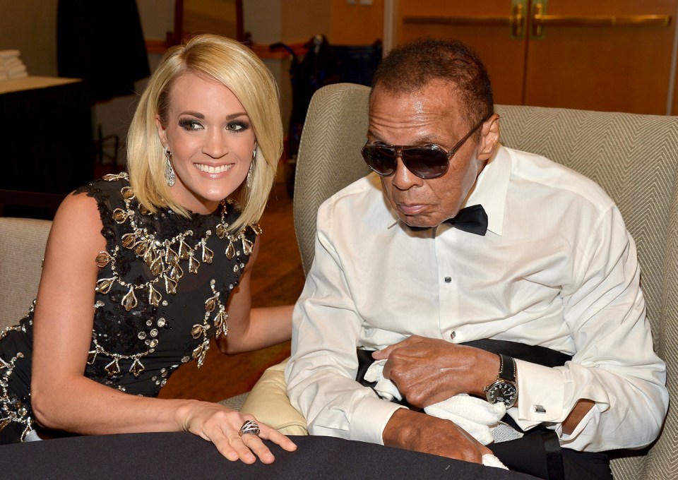 The final picture of The Greatest was taken with Celebrity Fight Night Award honoree Carrie Underwood (L) at Muhammad Ali's Celebrity Fight Night XXII in Arizona