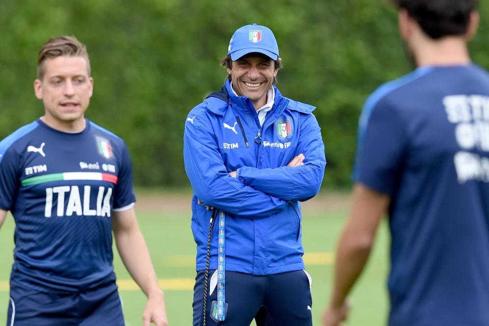  Antonio Conte is keen on a reunion with Bonucci when he takes over at Chelsea