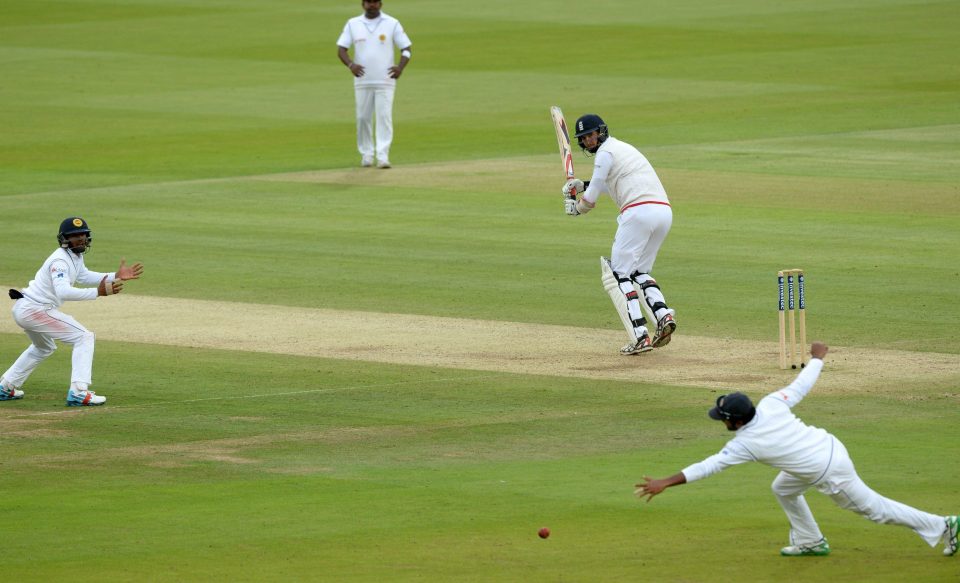 Steven Finn helps England build a useful lead on second innings against the outclassed tourists 