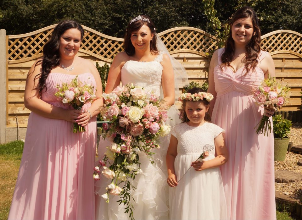  Kayleigh poses with her bridesmaids