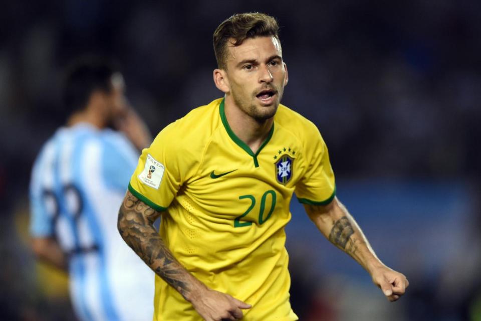 Lucas Lima looks set to remain with Santos this summer despite links with Europe