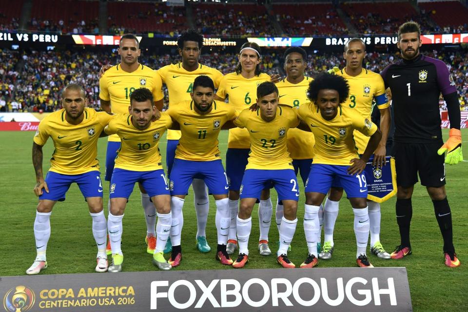 Lima endured a poor Copa America campaign as part of Dunga's Brazil squad