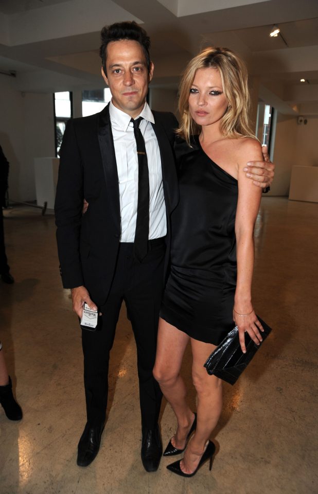  Moss is said to be consciously uncoupling with hubby Jamie Hince