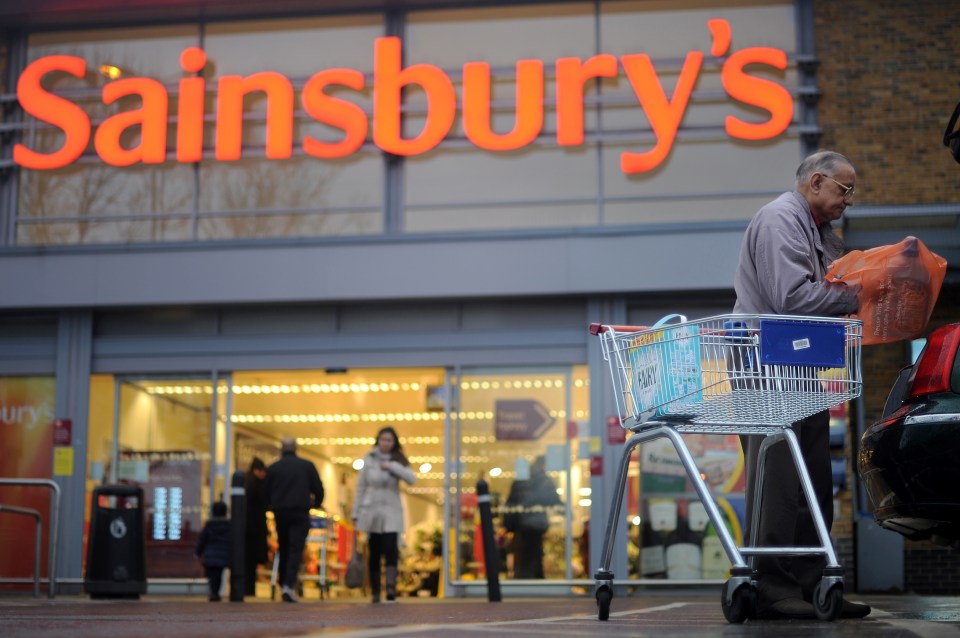 BRITAIN-RETAIL-FOOD-COMPANY-EARNINGS-SAINSBURY-FILES