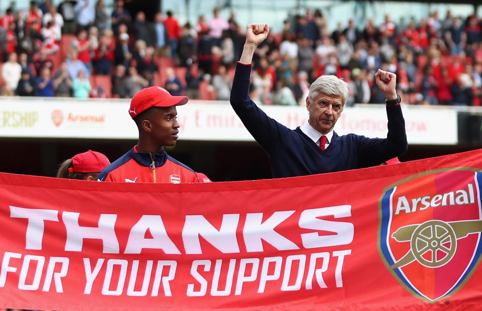 Arsene Wenger is desperate to land a striker in the transfer window