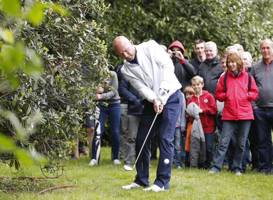  Shearer in action at Wentworth in the pro-am tournament