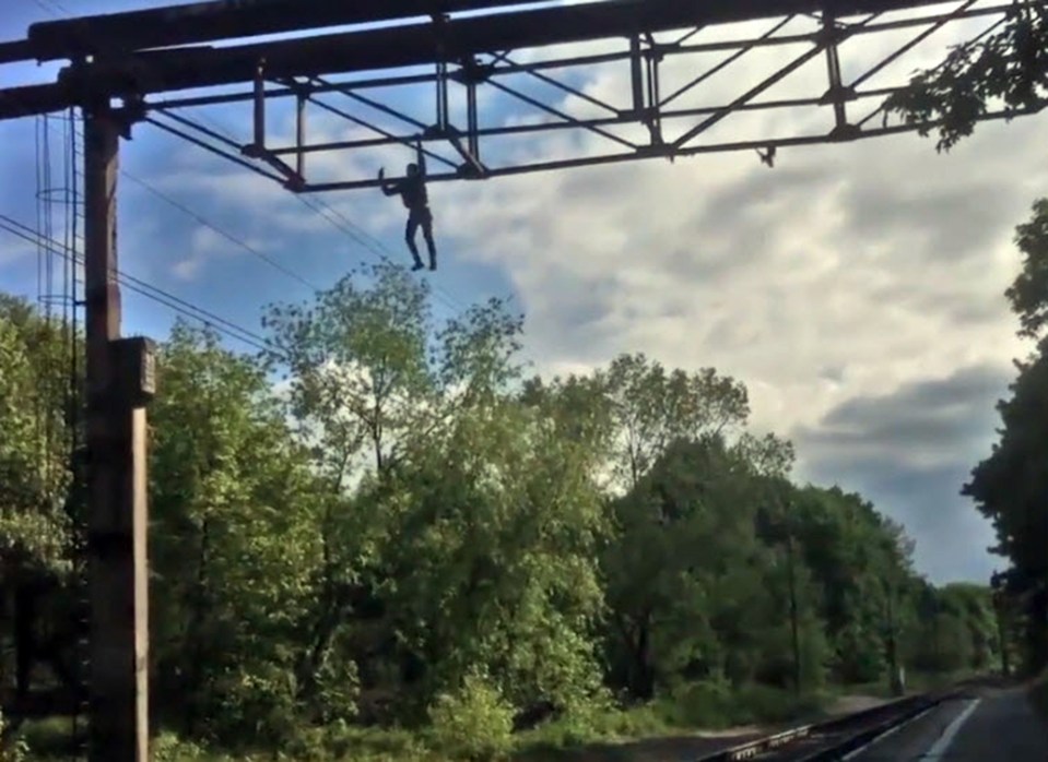 Selfie Fail Russia Train Railway