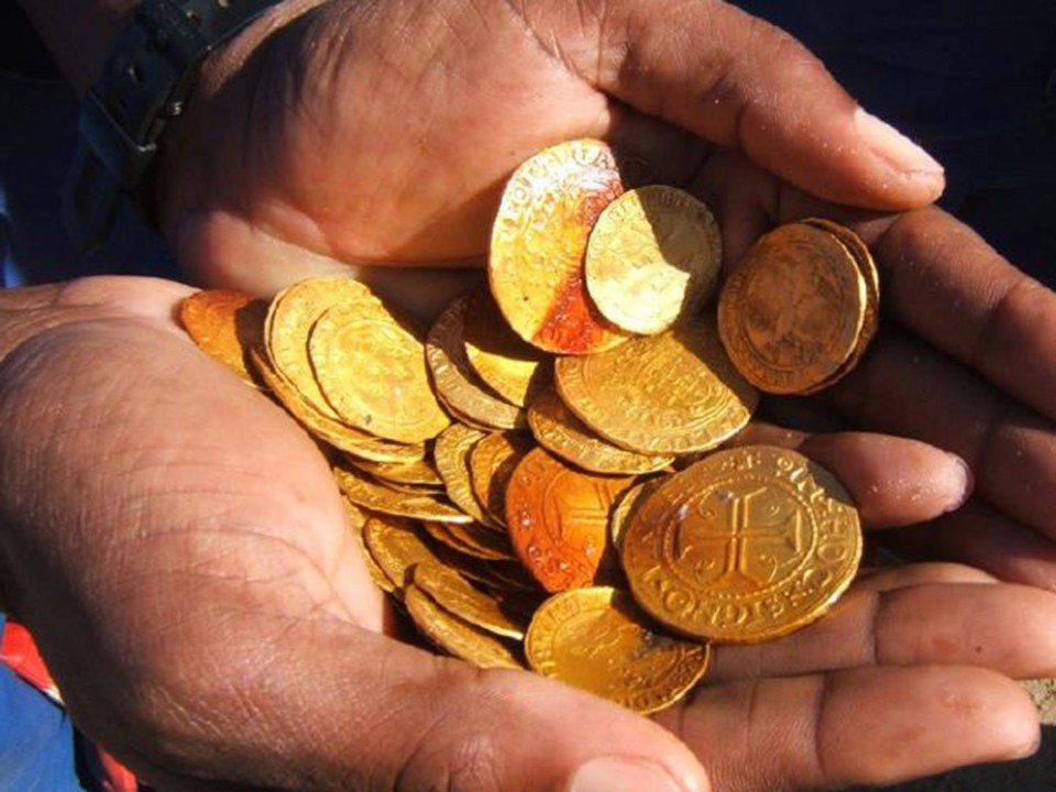  The haul of Portuguese, Spanish and Italian coins was discovered in the wreck of a ship on Namibia's notorious Skeleton Coast