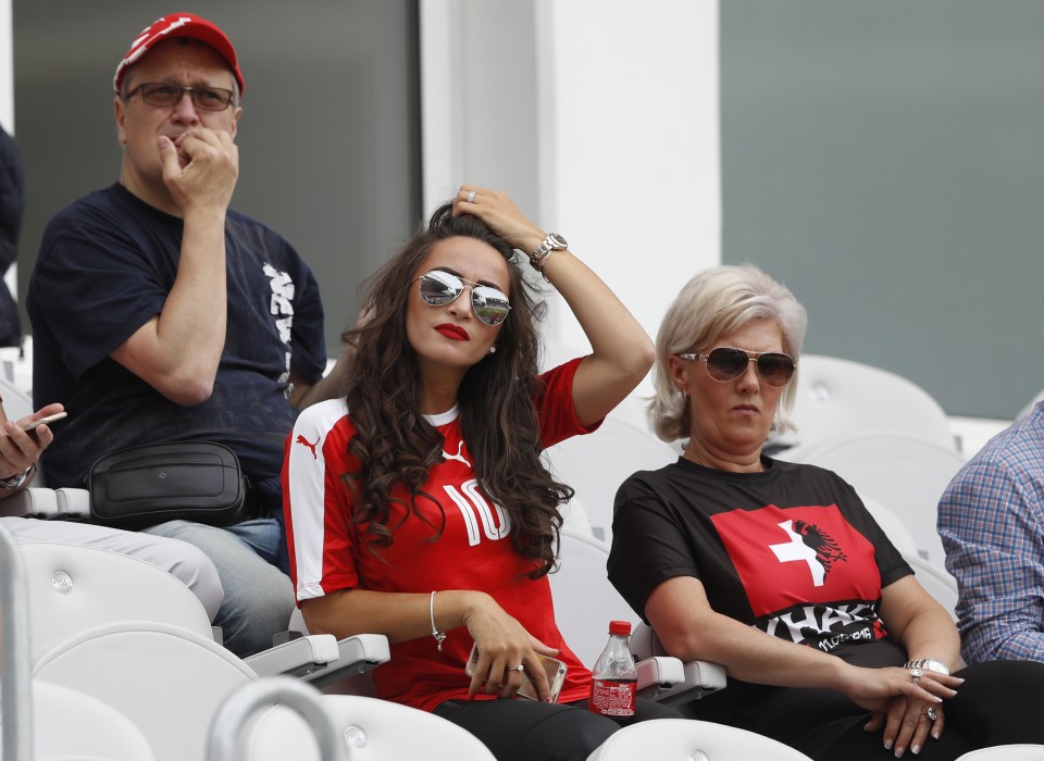  Granit Xhaka's girlfriend Leonita Lekaj in the stands at Stade Bollaert-Delelis