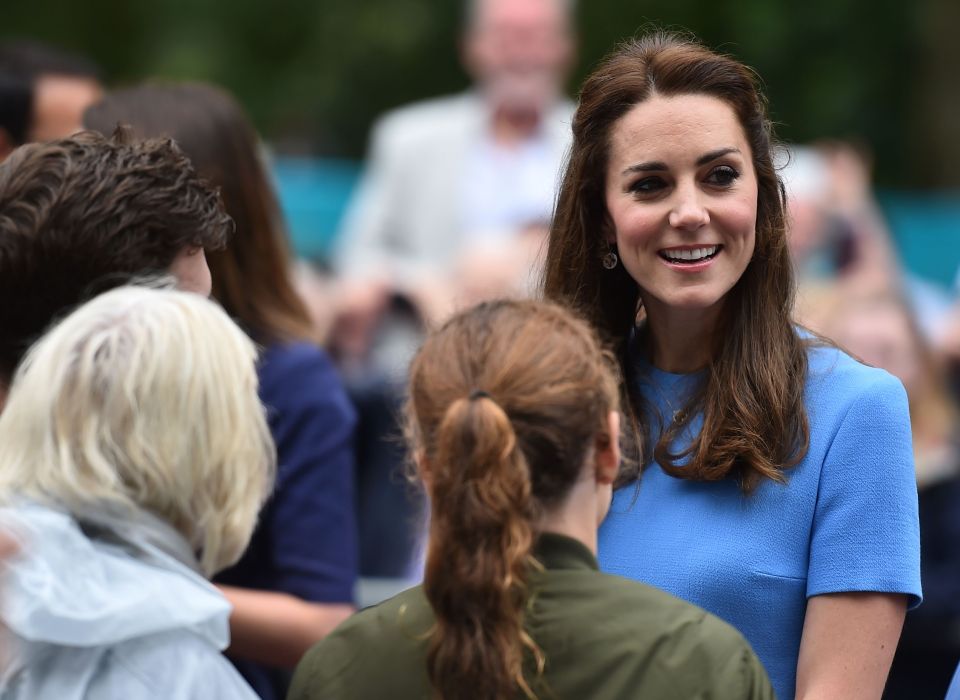  The Duchess of Cambridge stunned in blue dress as she chatted to revellers