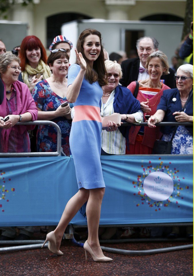  The Duchess of Cambridge waved at the assembled revellers