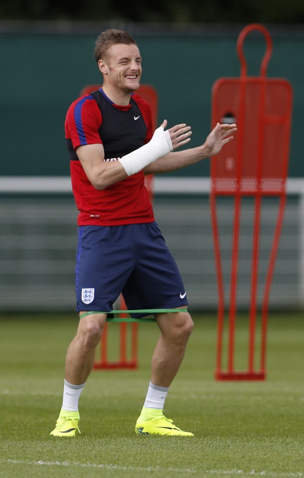  Jamie Vardy didn't get off the bench against Russia