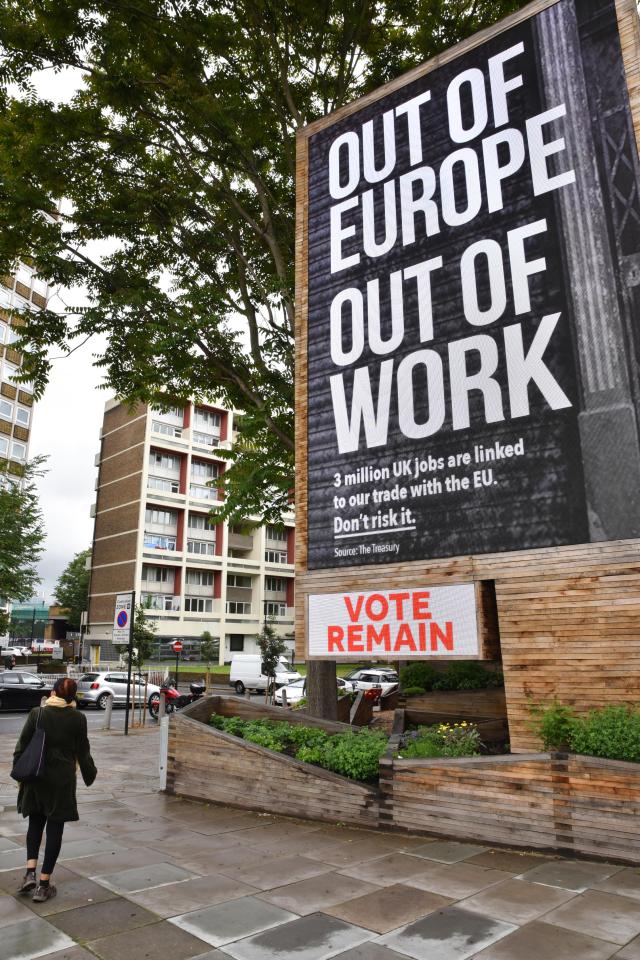 Lambeth, London, UK. 14th June, 2016. Vote Remain EU Referendum billboard in Westminster. ¿ Matthew Chattle/Alamy Live News