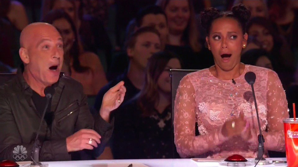  Howie and Mel are shocked by Miranda's moves