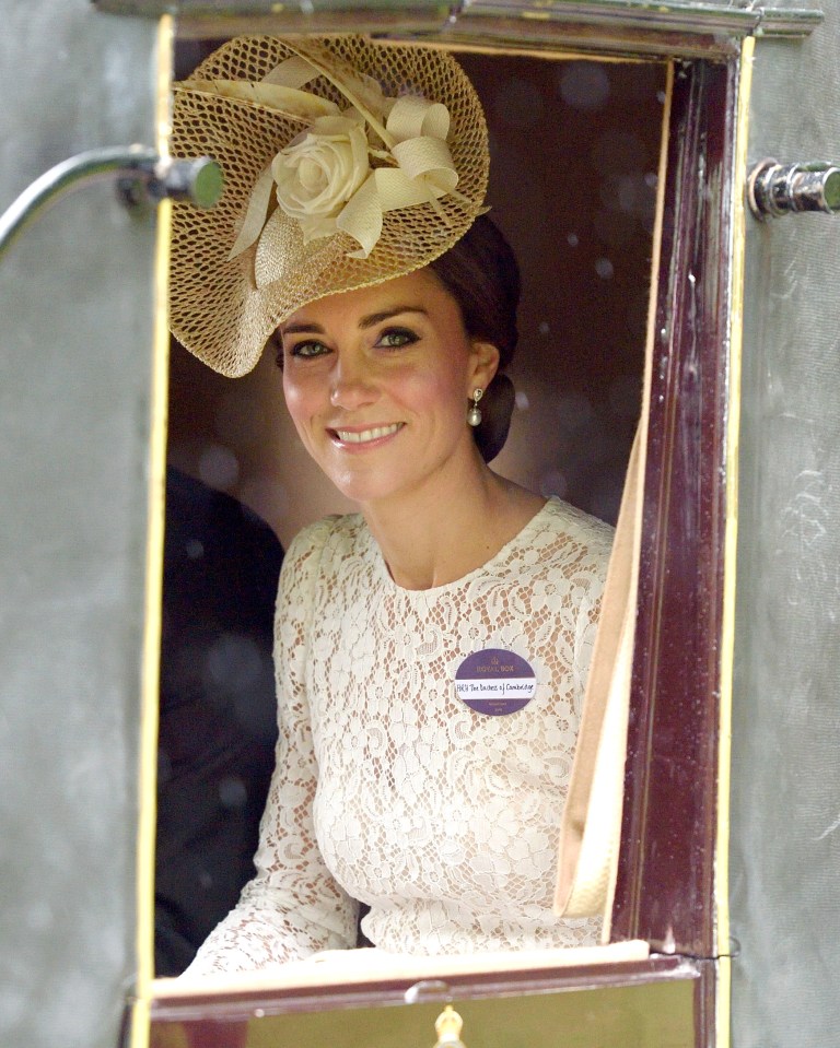  Members of the Royal Family all wore name tags. Here we see the Duchess of Cambridge arriving for the day of racing wearing her name tag